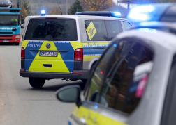 Am Lenkrad In Not Lkw Fahrer In Jena Verunglueckt 07